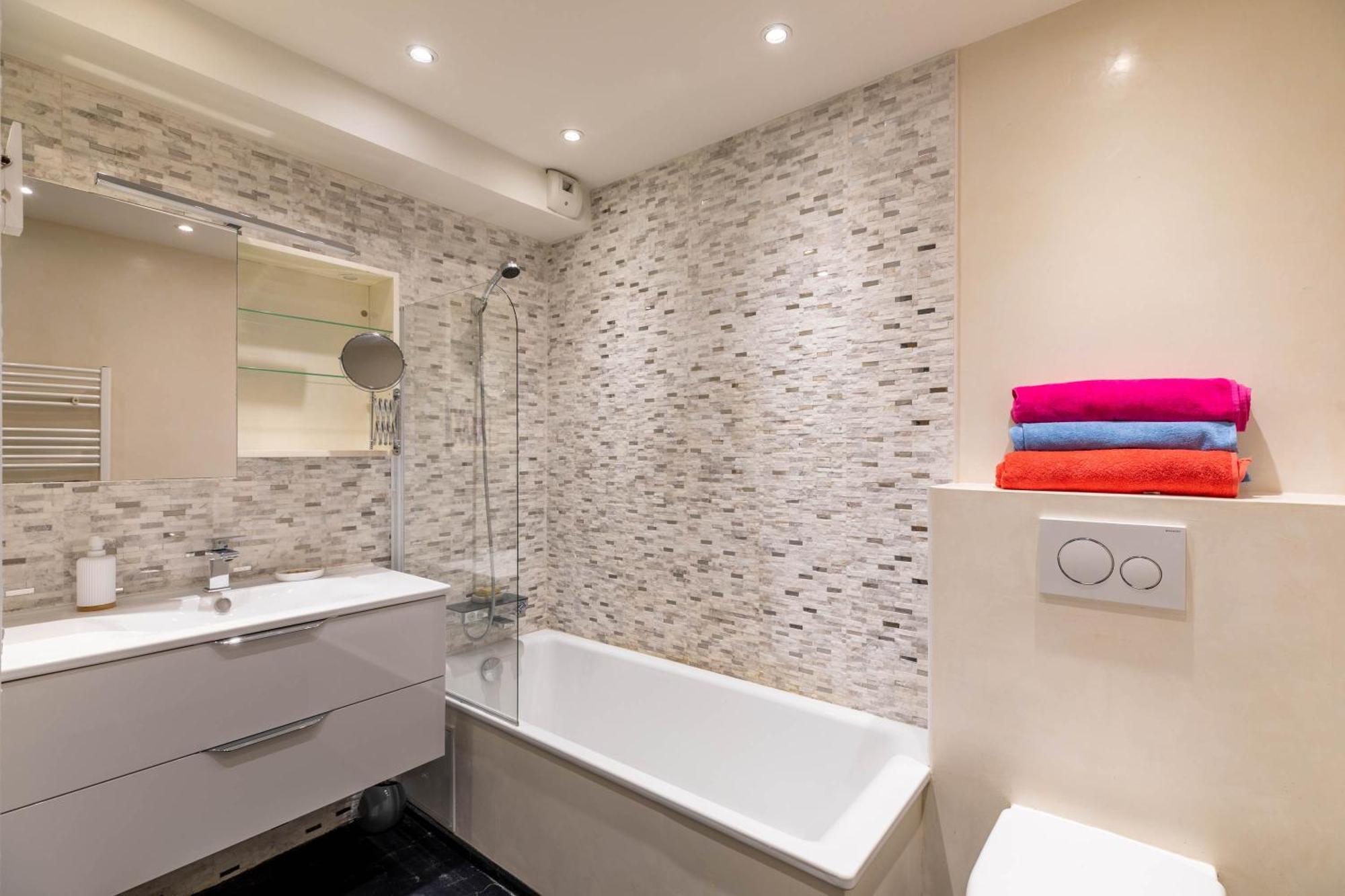 Tanit Piscine, 6 Couchages, Parking Apartment Антиб Екстериор снимка